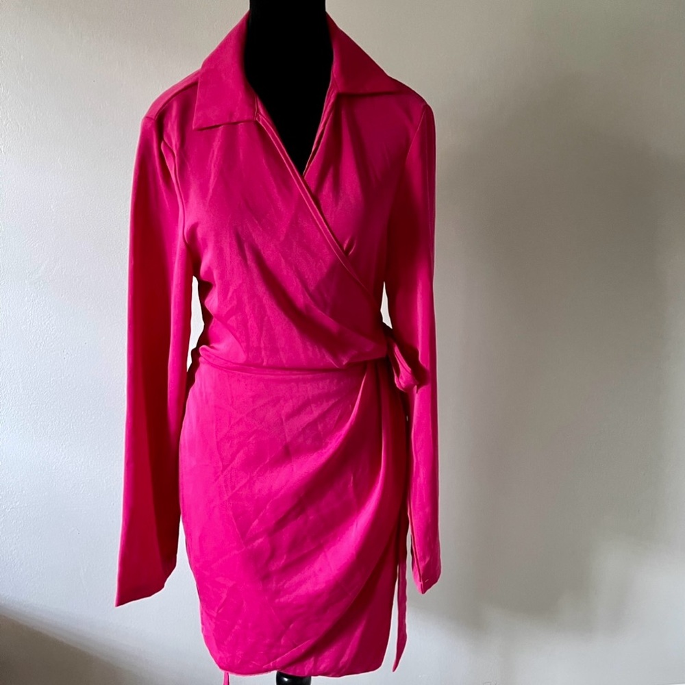 NWOT SHEIN Fuchsia Wrap Dress
